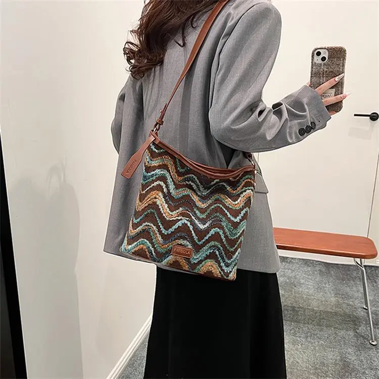 Cwatcun PU Shoulder Bag Women's Brown/White-10