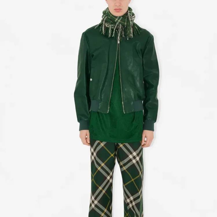 Burberry Reversible Vintage Check Cashmere Scarf-5