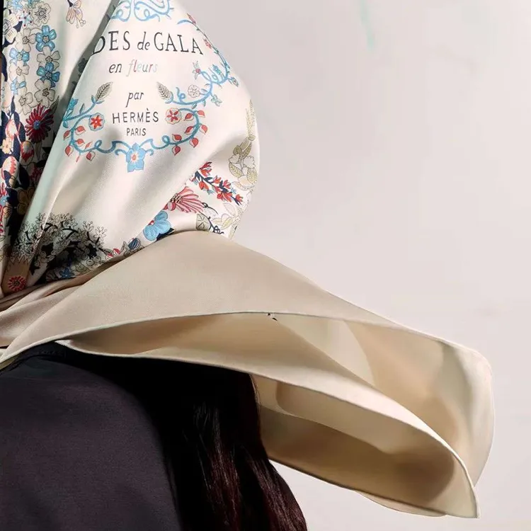 HERMES Silk Mulberry Silk Silk Scarves Unisex White-1