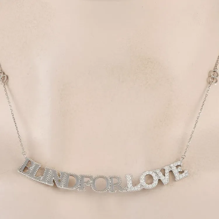 GUCCI 18K White Gold Blind For Love Diamonds Necklace-2