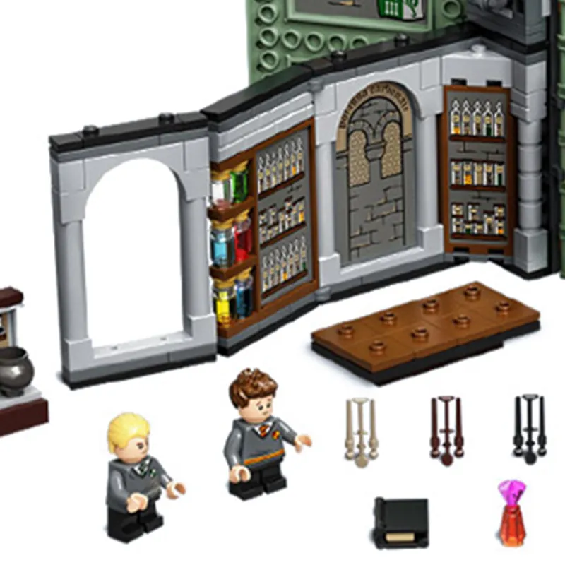 LEGO Harry Potter Collection Hogwarts Moment: Potions Class Building Blocks 76383-1