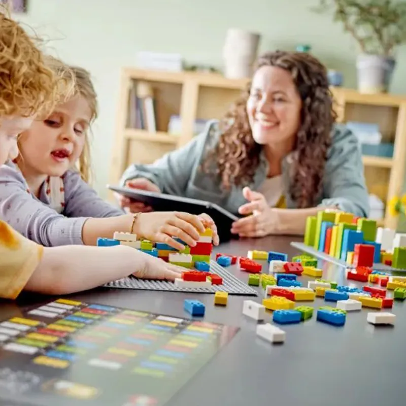 LEGO Play With Braille – English Building Blocks 40656-7