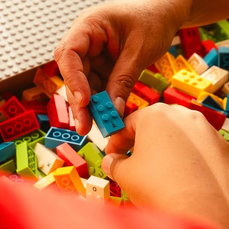 LEGO Play With Braille – English Building Blocks 40656-6