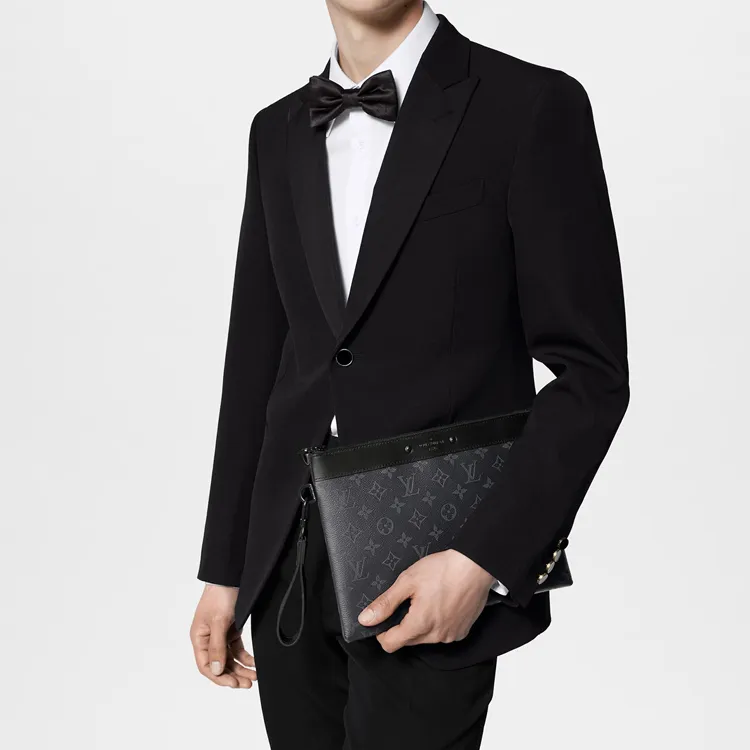 LOUIS VUITTON Pochette To Go-5