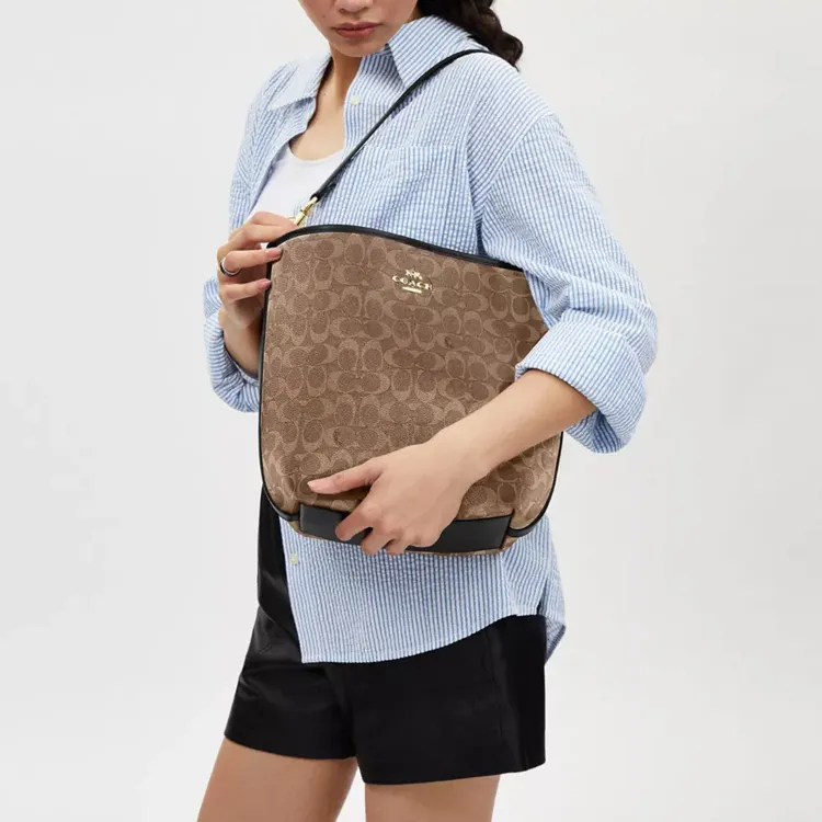 COACH City Signature Canvas Handbag Shoulder Bag Small Size Women's Tan & Black-3