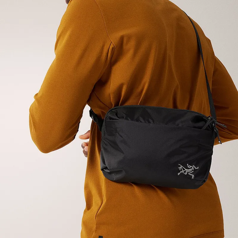 Arcteryx Nylon Shoulder Bag, Crossbody Bag Regular Unisex Black-2