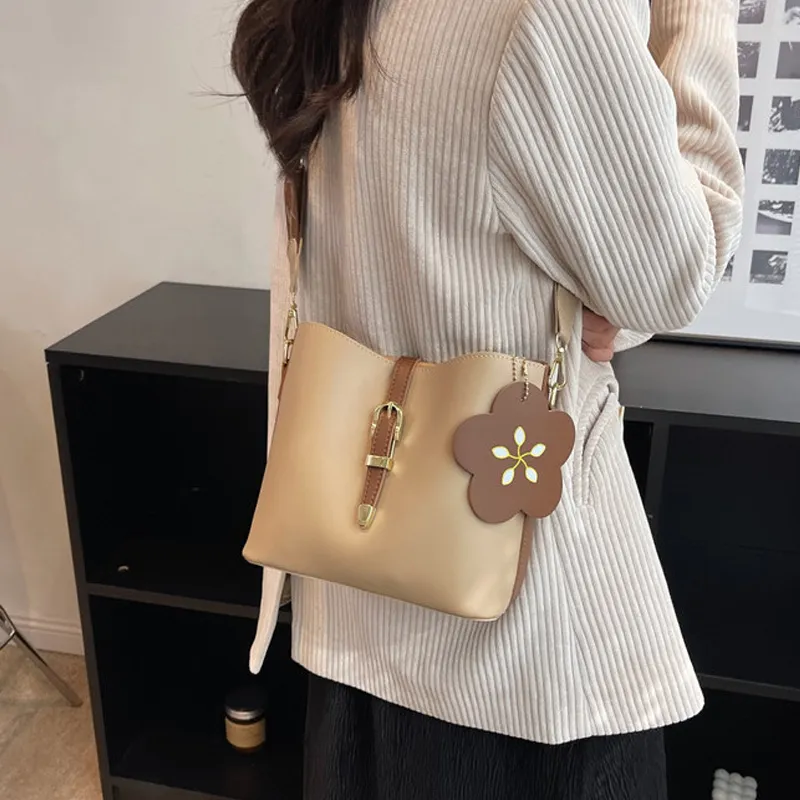 NOMK PU Bucket Bag, Shoulder Bag, Crossbody Bag Regular Women's Brown/Khaki-10