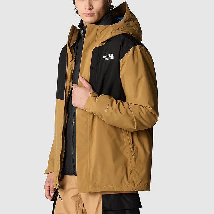 THE NORTH FACE Seasonal Mountain Jacket-9