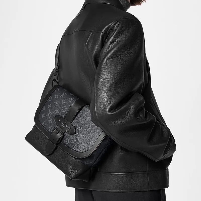 LOUIS VUITTON Saumur Canvas With Leather Trim Messenger Bag Shoulder Bag Crossbody Bag Regular Men's Black-5