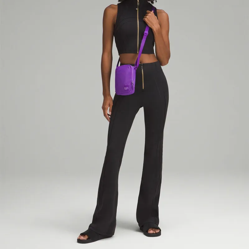 Lululemon Water Resistant Fabric Shoulder Bag Crossbody Bag Unisex Purple-3