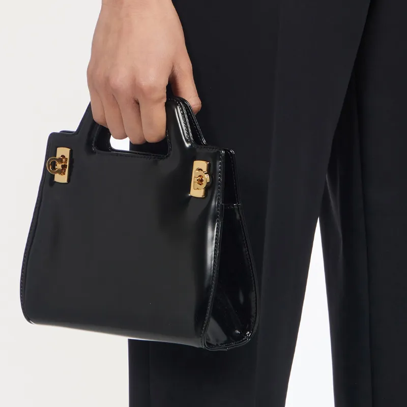 FERRAGAMO Leather Shoulder Bag, Crossbody Bag, Handbag Mini Women's Black-4