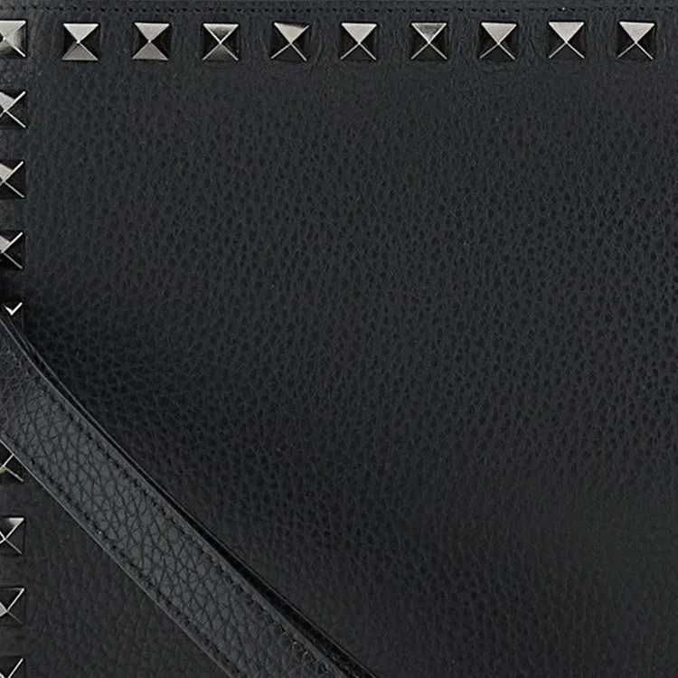 Valentino Garavani Rockstud Zip Up Clutch Bag-4