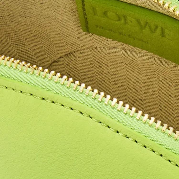 LOEWE Cow Leather Shoulder Bag Women's Pea Green-4