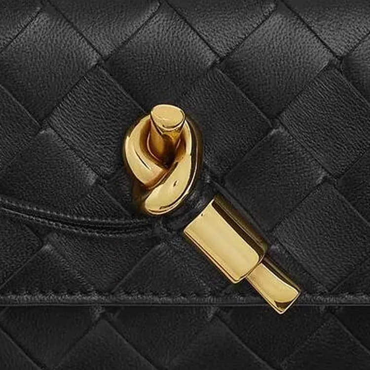 Bottega Veneta Andiamo Series Lambskin Card Holder Women's Black-4
