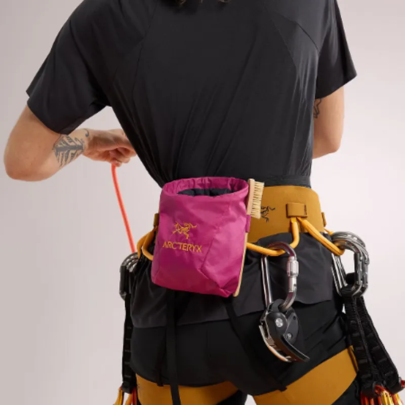 Arcteryx Nylon One Shoulder Crossbody Fanny Pack Regular Unisex Amaranth Red-2