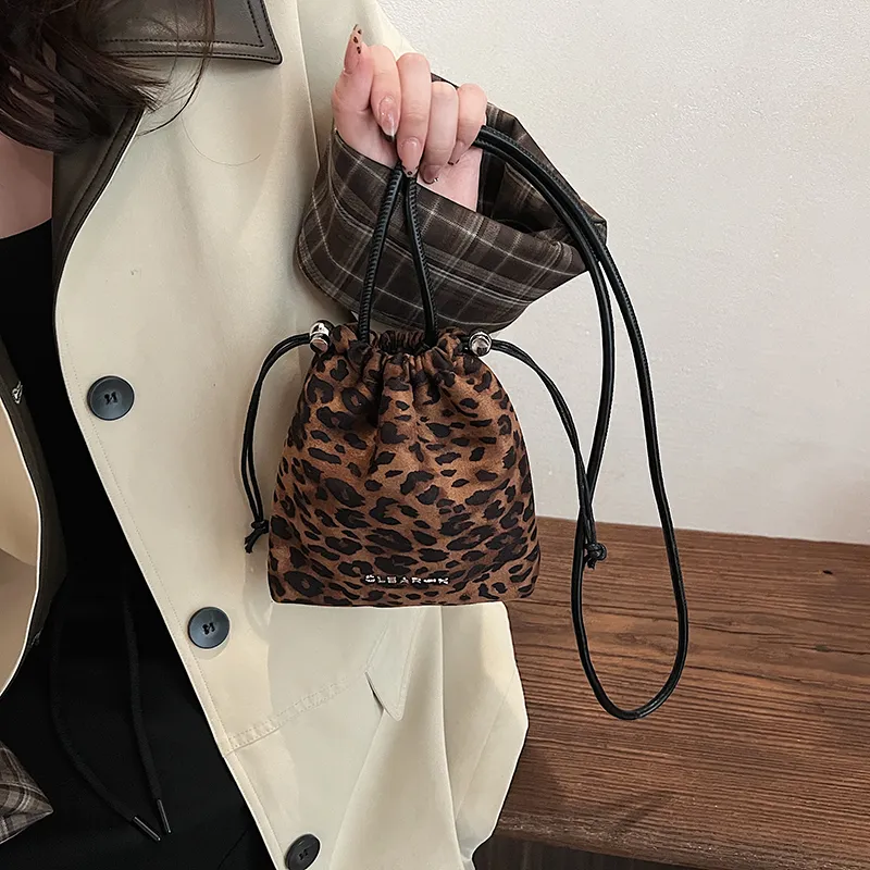 Morellybear Suede Crossbody Bag Regular Women's Leopard Print-3