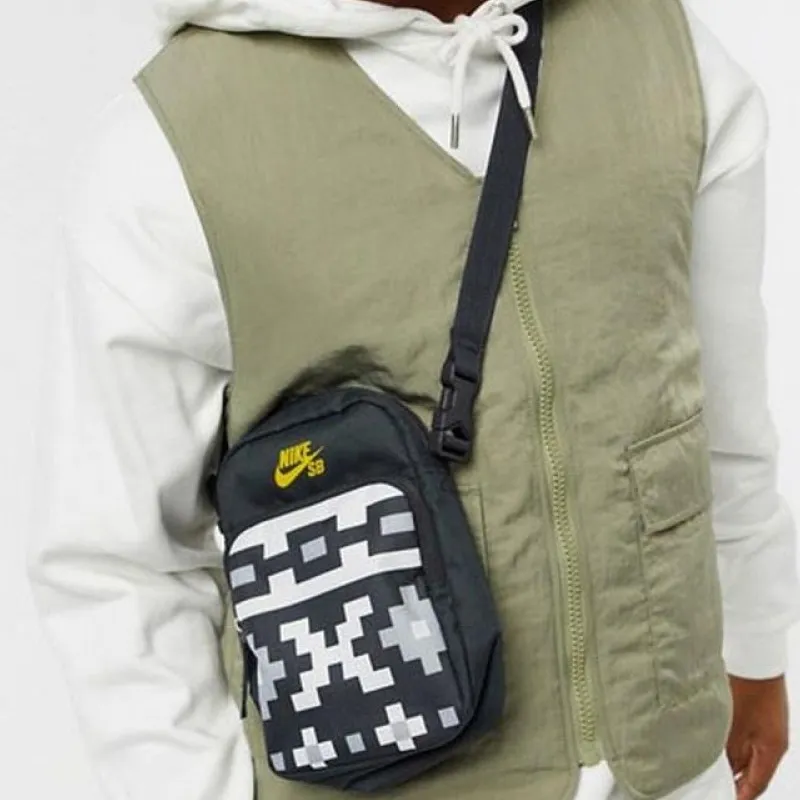 Nike Polyester Shoulder Bag Crossbody Bag Regular Unisex Black White-4