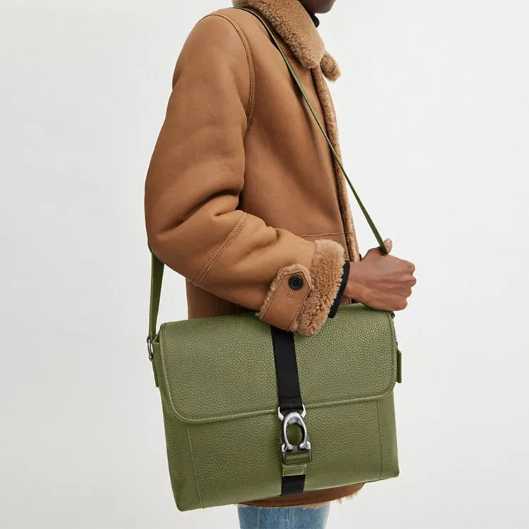 COACH Beck Litchi Grain Leather Messenger Bag, Shoulder Bag, Crossbody Bag Regular Men's Moss-4