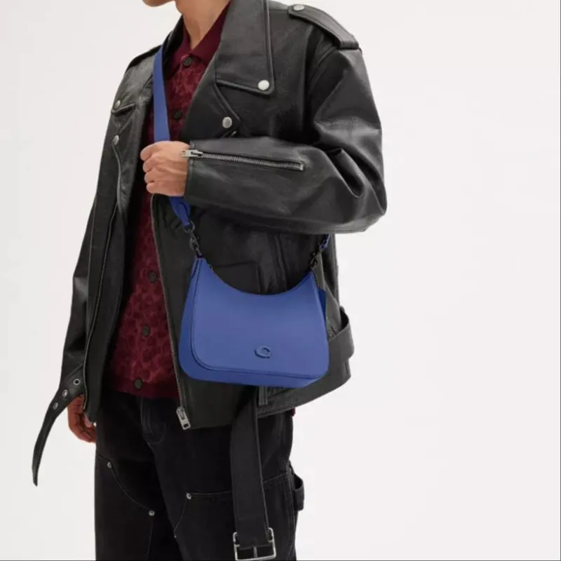 COACH Hobo Canvas Shoulder Bag Crossbody Bag Handbag Small Size Women's Blueberry-4