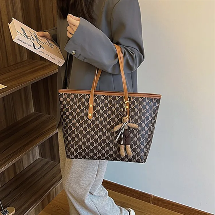 Dusen Kangaroo Pu Tote Bag, Shopping Bag, Shoulder Bag Regular Women's White/Black/Coffee-15