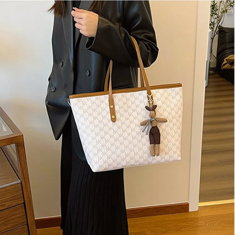 Dusen Kangaroo Pu Tote Bag, Shopping Bag, Shoulder Bag Regular Women's White/Black/Coffee-1