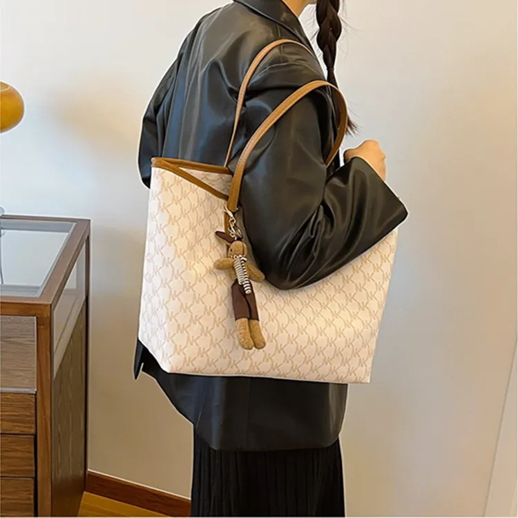Dusen Kangaroo Pu Tote Bag, Shopping Bag, Shoulder Bag Regular Women's White/Black/Coffee-4