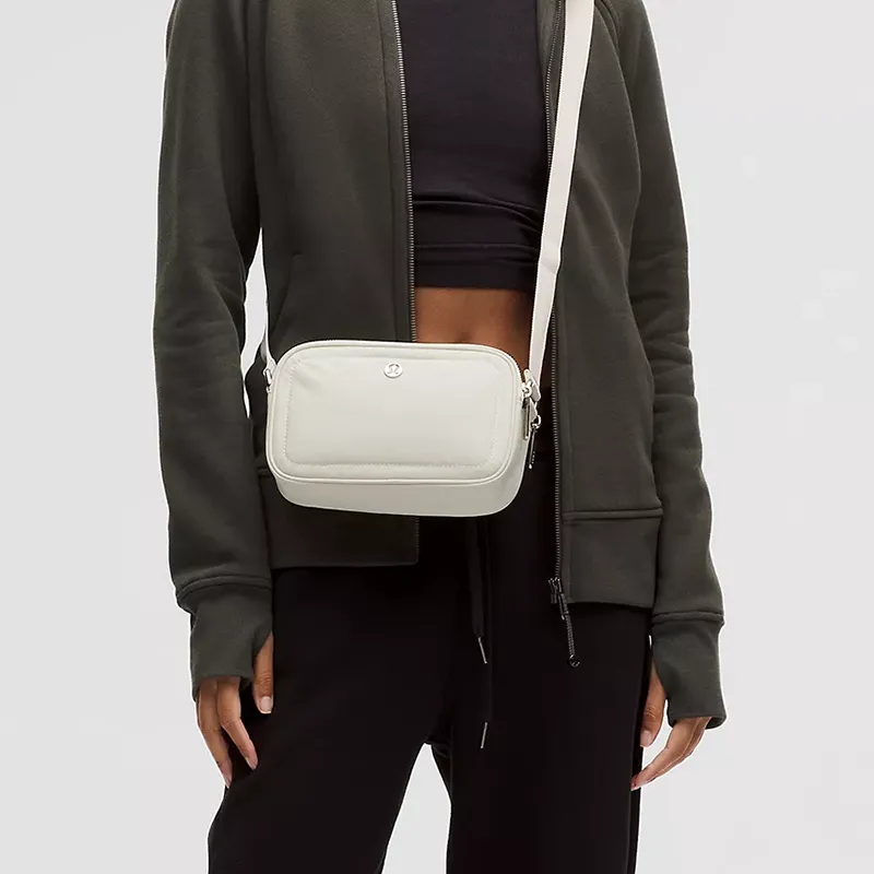 Lululemon Recycled Nylon Camera Bag, Shoulder Bag, Crossbody Bag Regular Unisex Albumin Opal-3