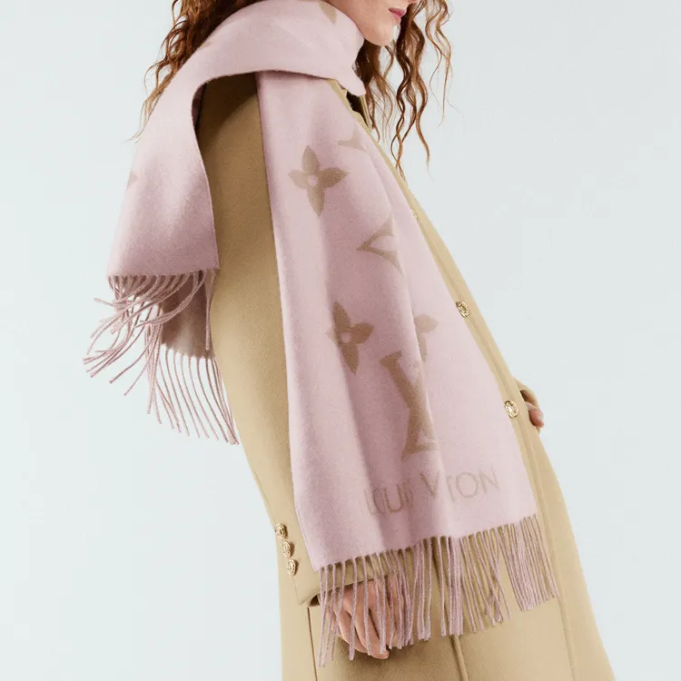 LOUIS VUITTON M90897 Reykjavik Scarf-2