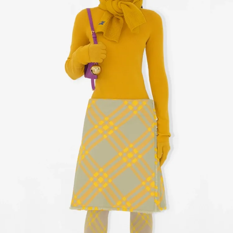 Burberry Knit Gloves Unisex Yellow-3