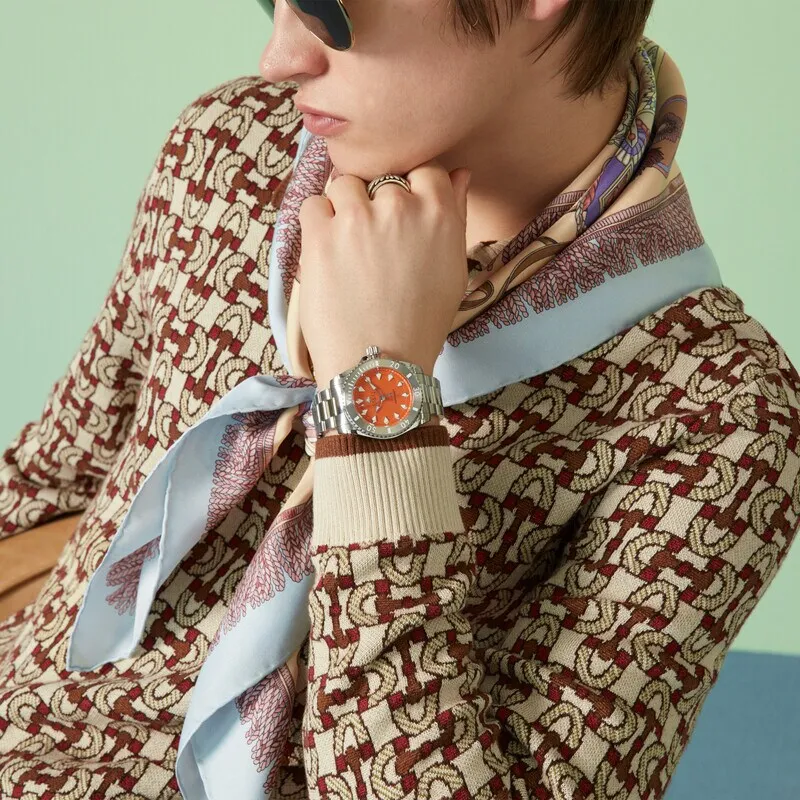 GUCCI Men Dive Collection Watch-3