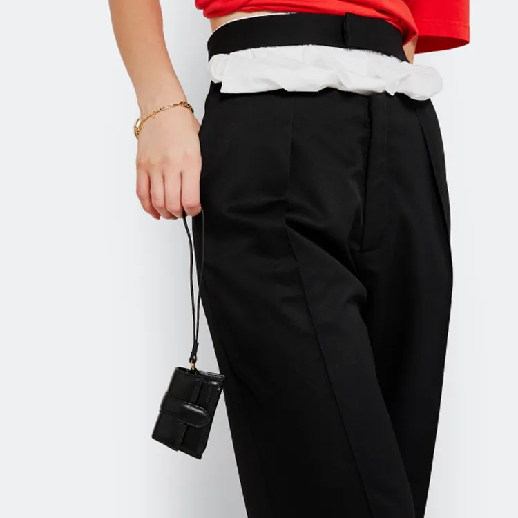 Jacquemus Le Porte Bambino AirPods Case-5