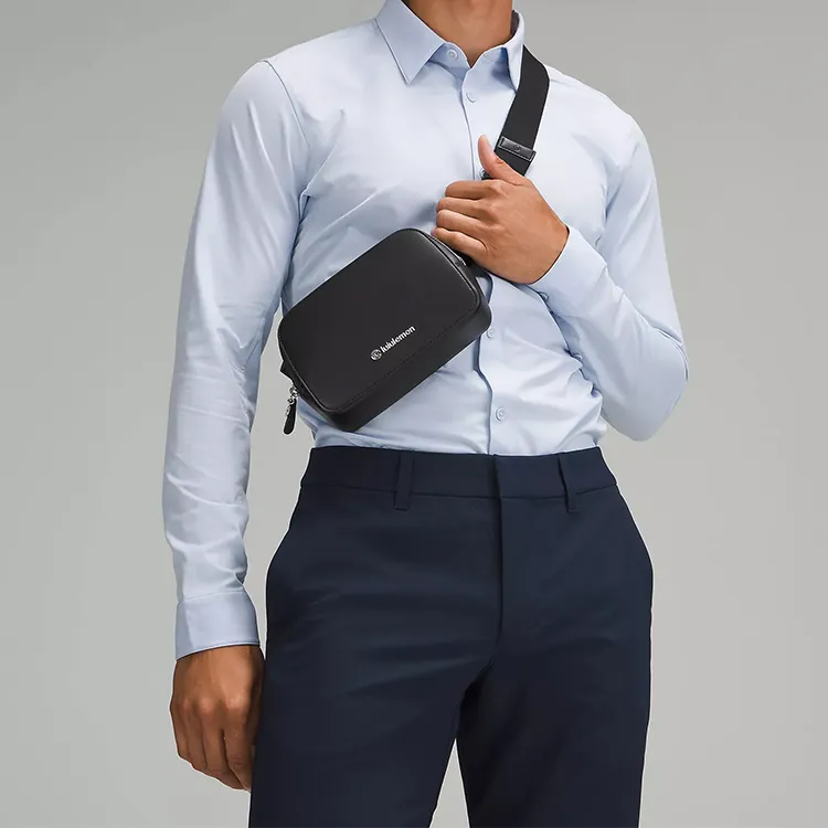 Lululemon Everywhere Recycled Polyester Fanny Pack Unisex Black-5