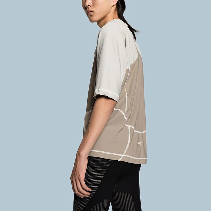 Reebok Logo-print Round-neck T-shirt-4