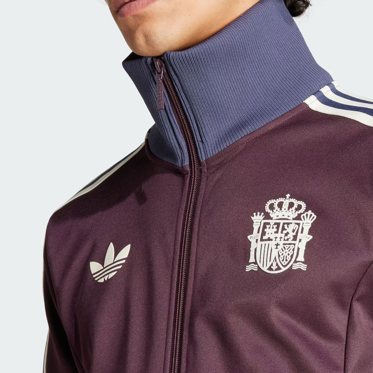 adidas 常田大希着用　 BECKENBAUER SHADOWGREEN adidas Mexico Men's Beckenbauer Training Pant | WeGotSoccer