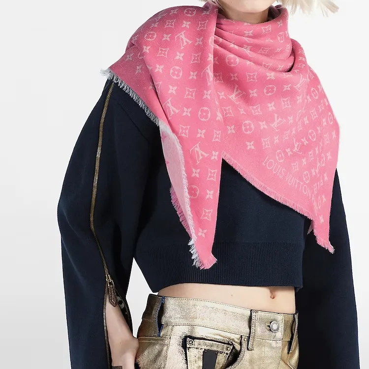 LOUIS VUITTON My Daily Denim Shawl-4