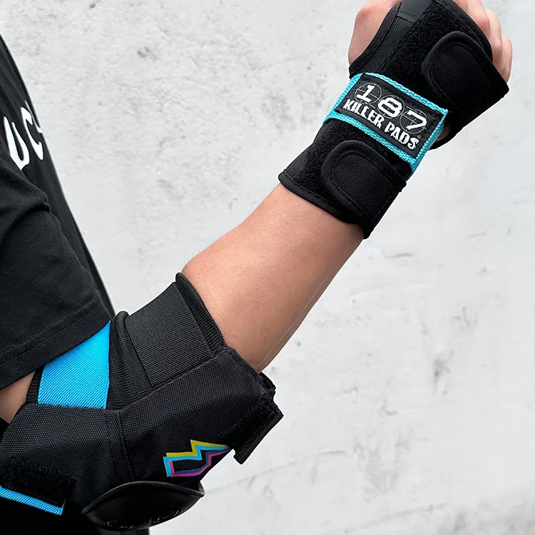 Carver Skateboard Protective Gears-1