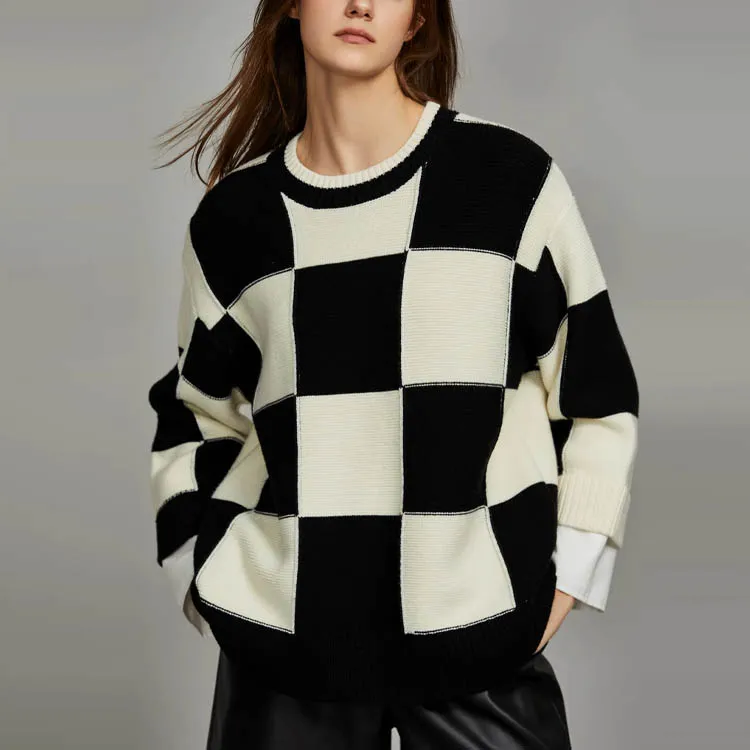 ELLE Knitwear Women's Black White Plaid-3