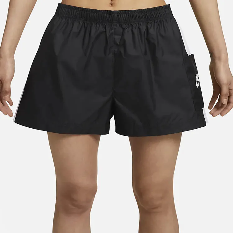 Nike Women'ss Logo Print Woven Shorts Black-3