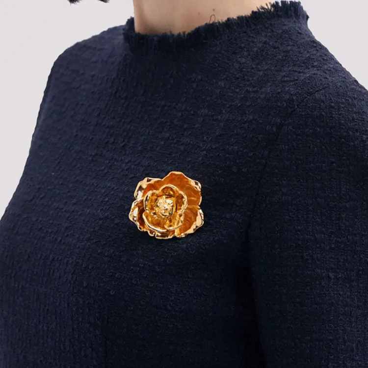OSCAR DE LA RENTA Gardenia Polished-finish Brooch-2