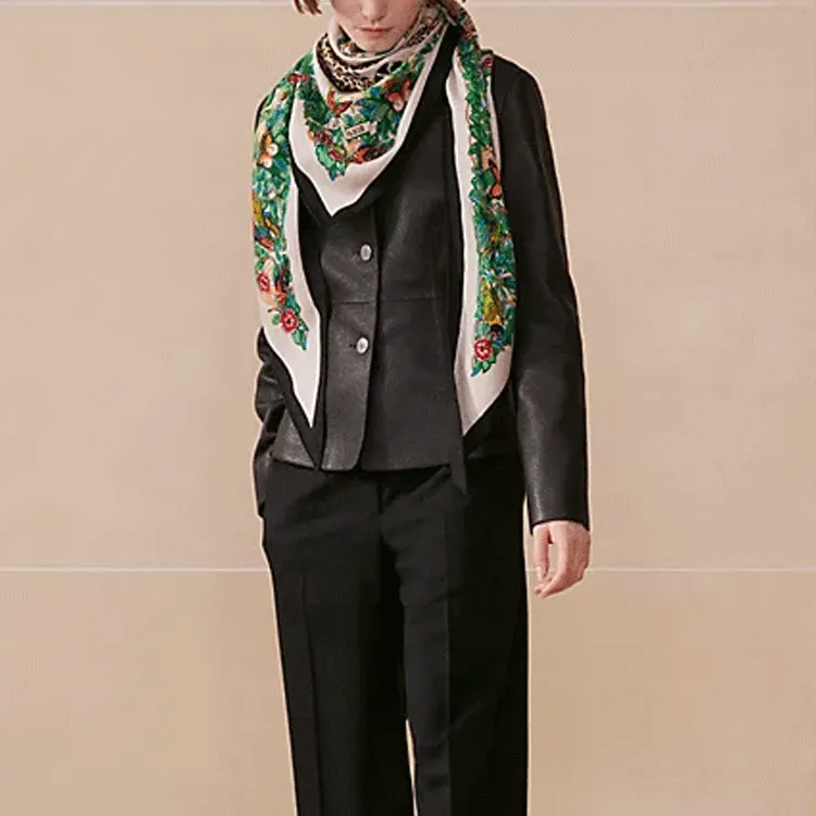 HERMES Cashmere, Mulberry Silk Shawls Women's Black/Multicolor-1