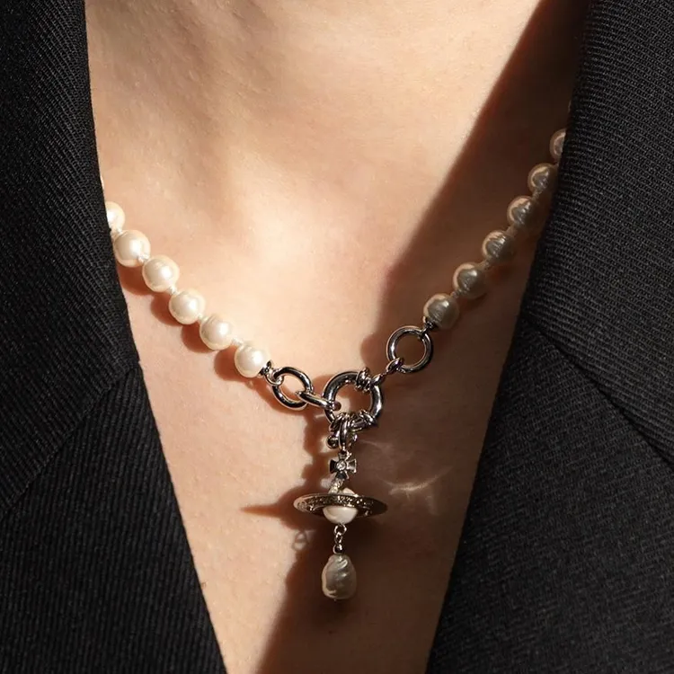 Vivienne Westwood Aleksa Pearl Necklace-2
