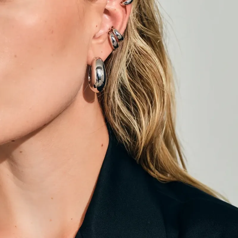 TOM WOOD Ice Huggie Earrings-1