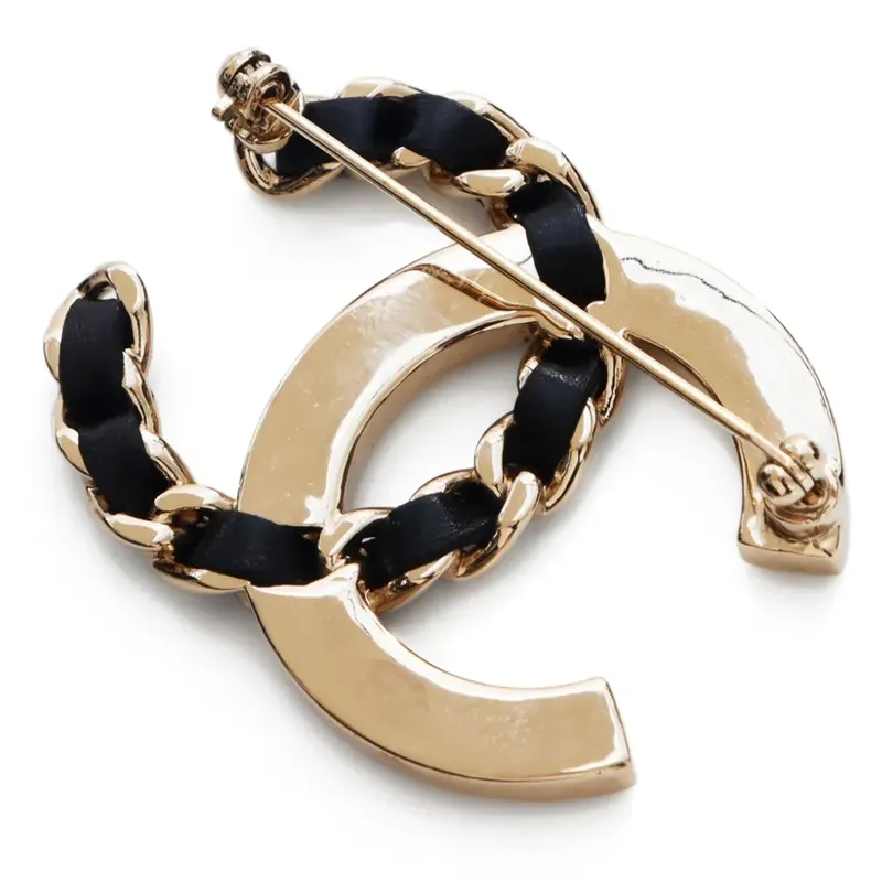 CHANEL 2019 Cc Logo Chain Brooch-3