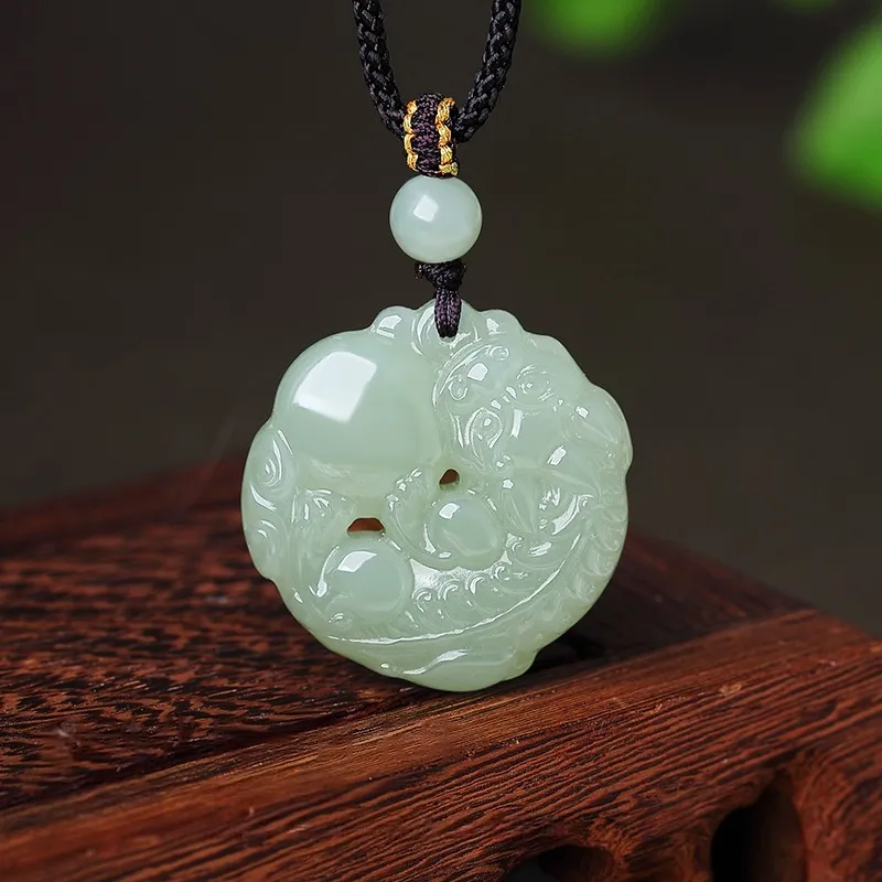 WEITIANXUAN Hetian Jade Necklaces Green Jade Unisex-2