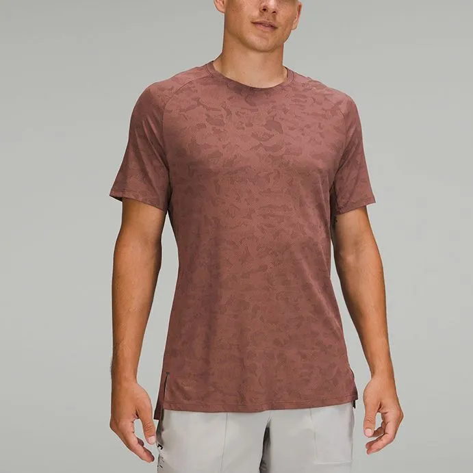 Lululemon Textured Train No-Stink Zinc™ Fabric T-Shirt Men's Camouflage Smoky Yellow Jade Graphite Gray-1