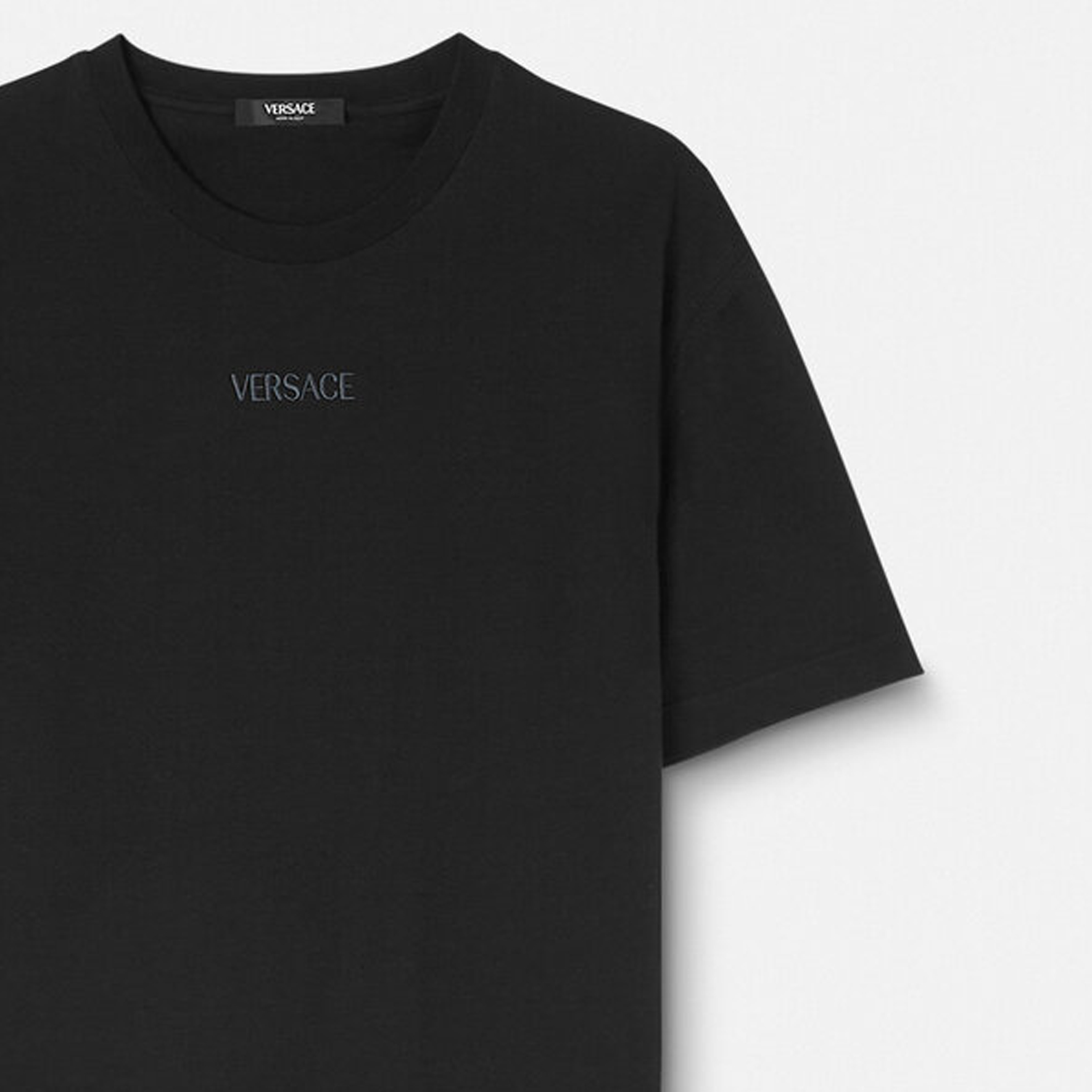 【送料&関税込】Versace Barocco-printed Crewneck T-shirt VERSACE Barocco-Printed Crewneck T-Shirt - POIZON