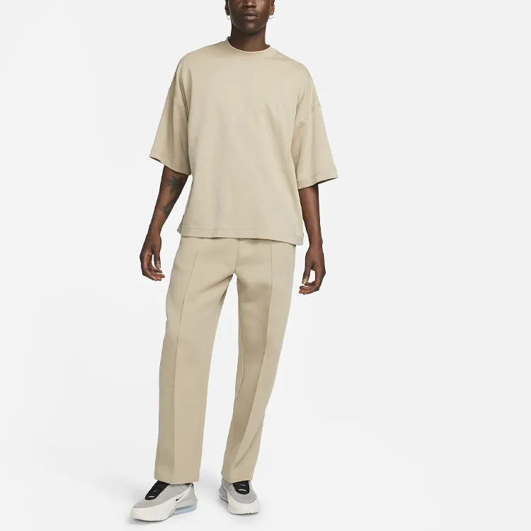 Nike Sportswear Tech Fleece Reimagined Men's Oversized Short-Sleeve Sweatshirt-2