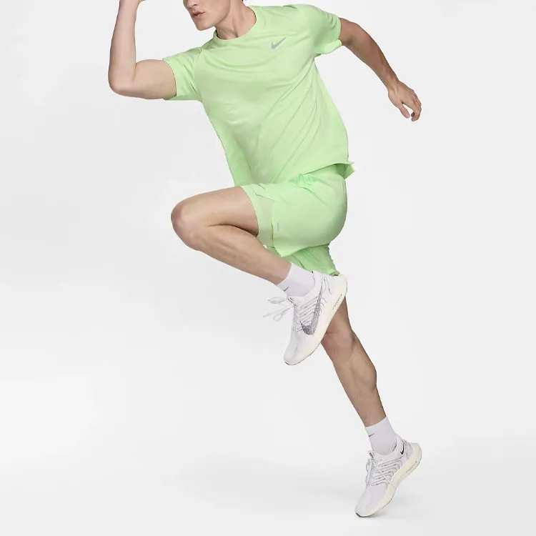 Nike Stride Casual Shorts Men's Vapor Green-2
