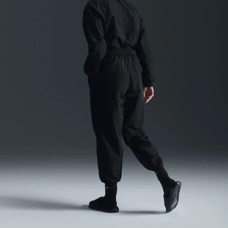 Nike Sportswear Essential Women's Mid Rise Oversized Woven Joggers-3