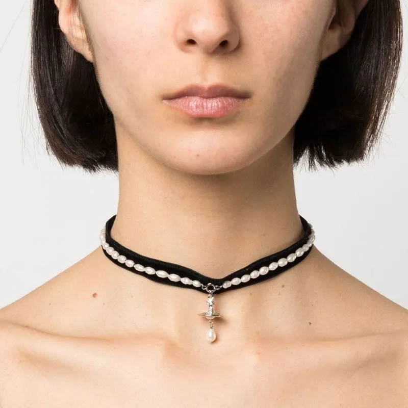 Vivienne Westwood Aleksa Velvet Pearl Chocker-3